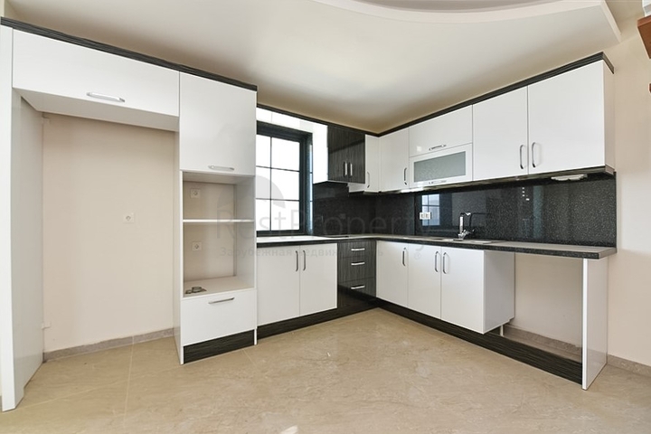 Spacious 3+2 penthouse in Mahmutlar district