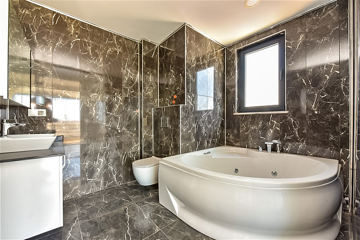 Spacious 3+2 penthouse in Mahmutlar district