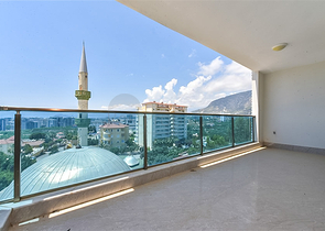 Spacious 3+2 penthouse in Mahmutlar district