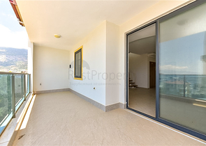 Spacious 3+2 penthouse in Mahmutlar district