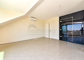 Spacious 3+2 penthouse in Mahmutlar district