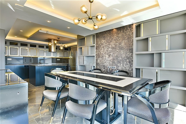 Villa with a view of the Mediterranean Sea and the Alanya Fortress