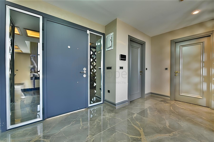 Villa with a view of the Mediterranean Sea and the Alanya Fortress