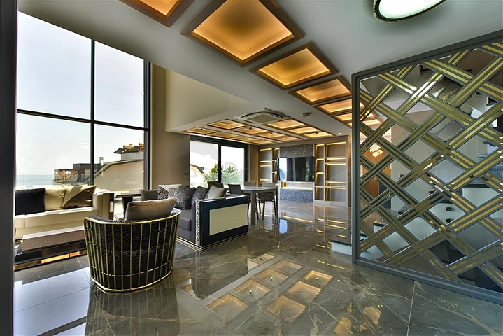 Villa with a view of the Mediterranean Sea and the Alanya Fortress