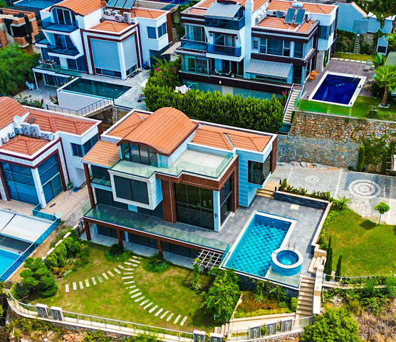 Villa with a view of the Mediterranean Sea and the Alanya Fortress