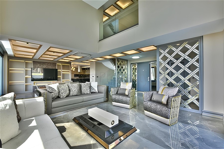 Villa with a view of the Mediterranean Sea and the Alanya Fortress