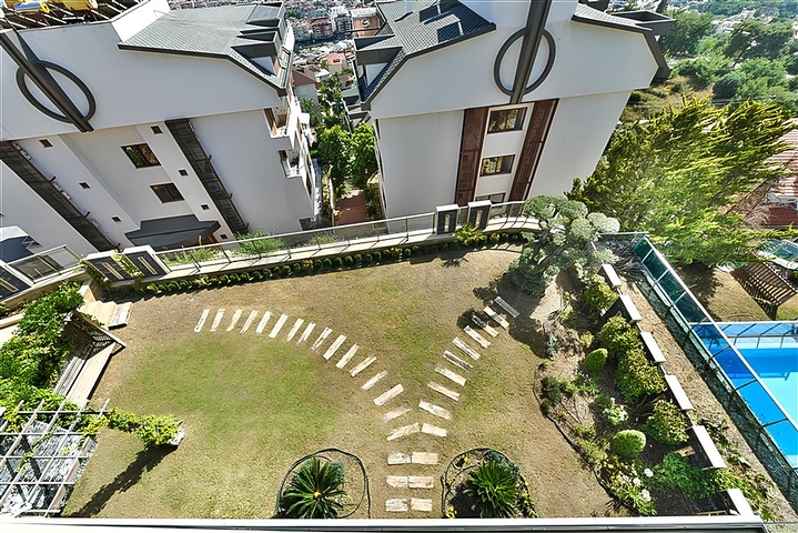 Villa with a view of the Mediterranean Sea and the Alanya Fortress