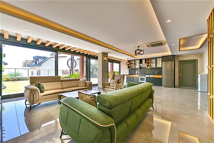 Villa with a view of the Mediterranean Sea and the Alanya Fortress