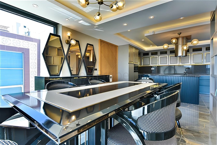 Villa with a view of the Mediterranean Sea and the Alanya Fortress