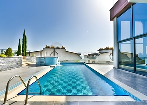 Villa with a view of the Mediterranean Sea and the Alanya Fortress