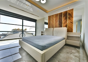 Villa with a view of the Mediterranean Sea and the Alanya Fortress