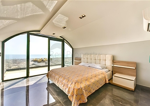 Villa with a view of the Mediterranean Sea and the Alanya Fortress