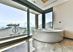 Villa with a view of the Mediterranean Sea and the Alanya Fortress