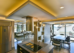 Villa with a view of the Mediterranean Sea and the Alanya Fortress