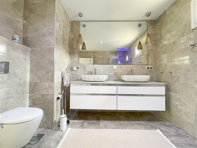 3+1 penthouse with sea and mountain views