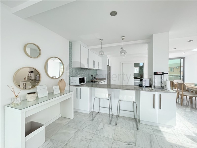 3+1 penthouse with sea and mountain views