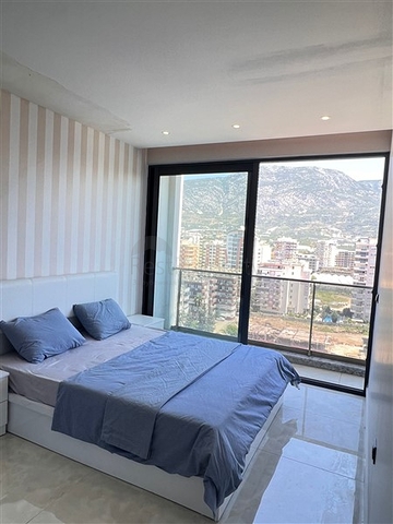 Two-bedroom apartment 20 m from the sea