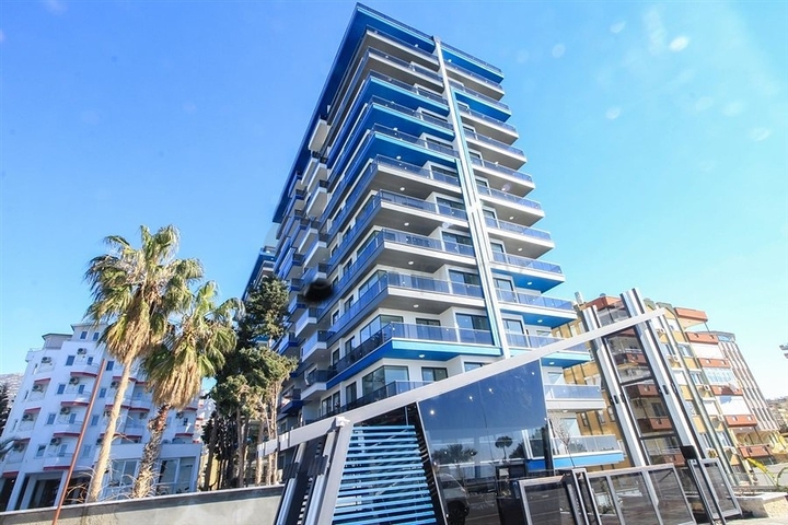 Two-bedroom apartment 20 m from the sea