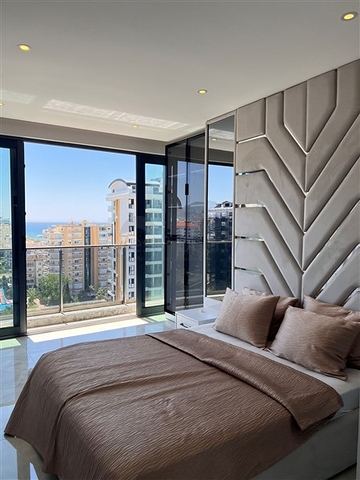 Two-bedroom apartment 20 m from the sea