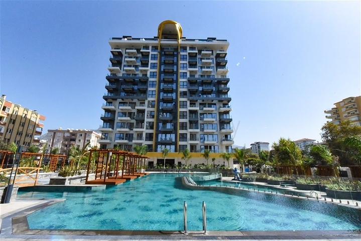 Sea View 1+1 Apartment on First Line in Mahmutlar, Alanya