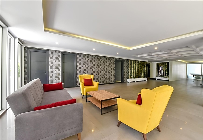 2+1 apartment with separate kitchen 50 meters from the sea in the center of Alanya