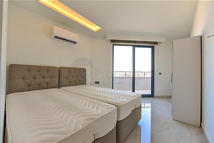 2+1 penthouse in a new complex in the Oba area, 350 m from the sea