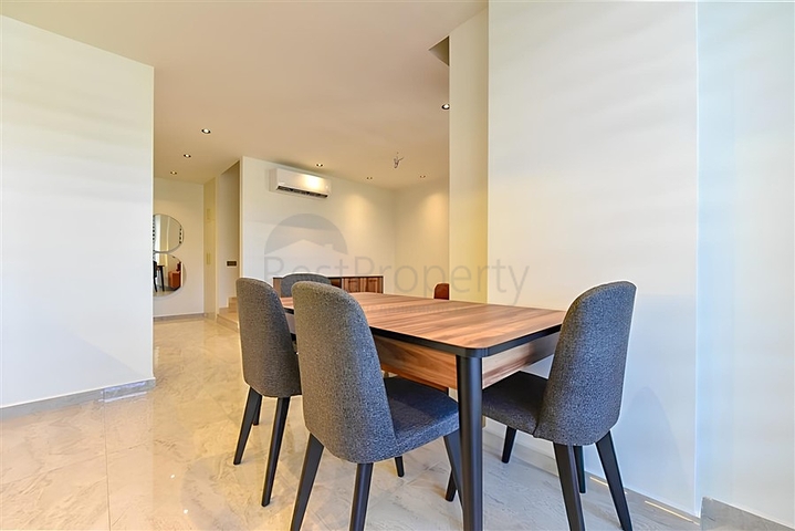 2+1 penthouse in a new complex in the Oba area, 350 m from the sea