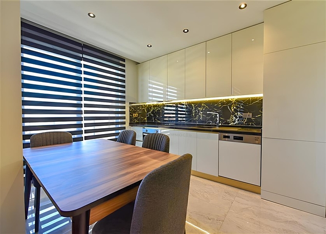 2+1 penthouse in a new complex in the Oba area, 350 m from the sea