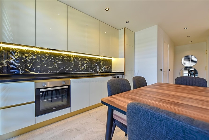 2+1 penthouse in a new complex in the Oba area, 350 m from the sea