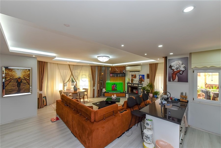 Spacious villa in Mahmutlar is an ideal choice for a large family