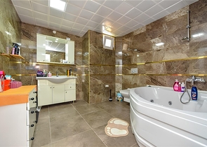 Spacious villa in Mahmutlar is an ideal choice for a large family