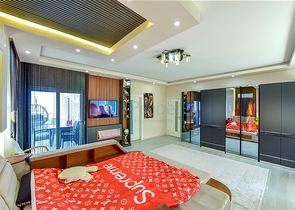 Spacious villa in Mahmutlar is an ideal choice for a large family