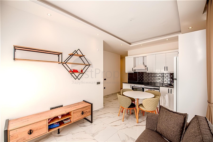 One-bedroom apartment in a new complex in the center of Alanya