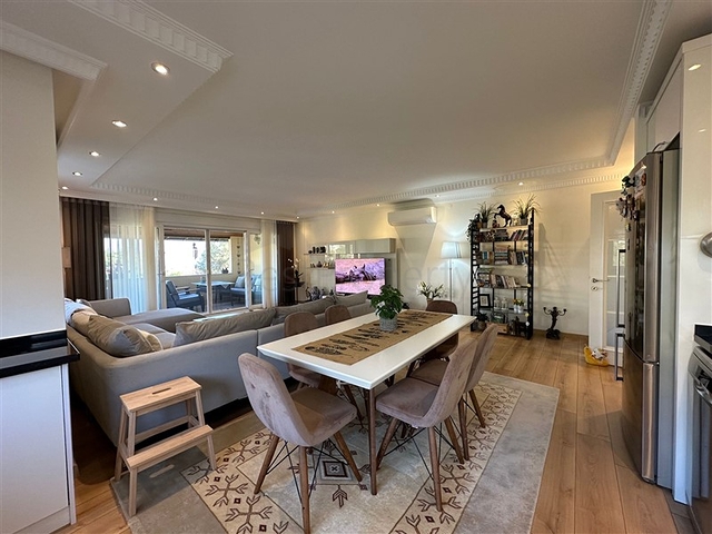 Villa in the central part of Alanya with sea view