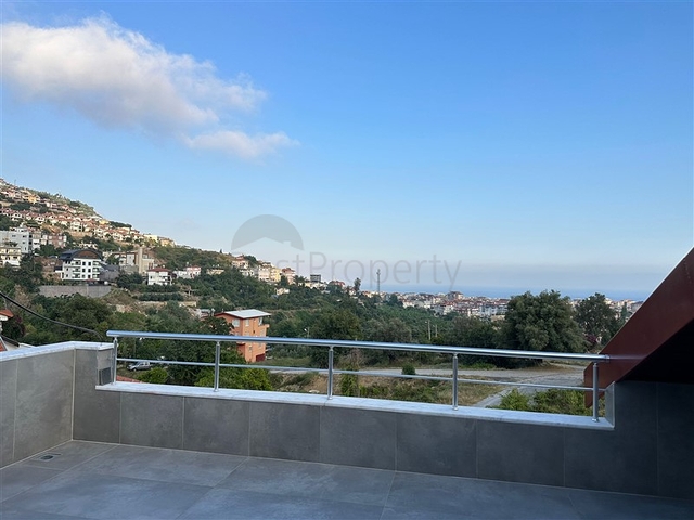 Villa in the central part of Alanya with sea view