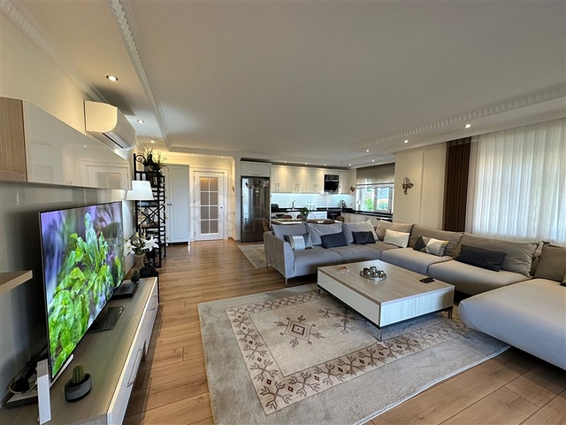 Villa in the central part of Alanya with sea view