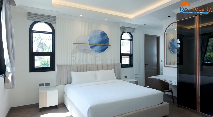 Mediterranean Style Villas in Bang Tao