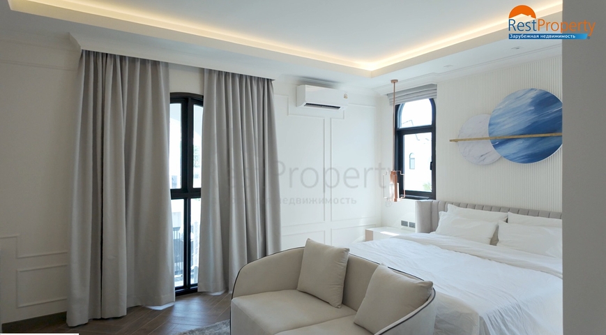 Mediterranean Style Villas in Bang Tao