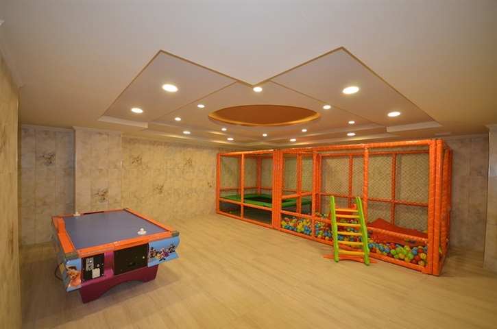 1+1 apartment in Mahmutlar area with sea view