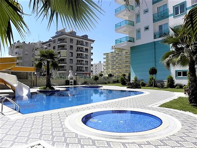 1+1 apartment in Mahmutlar area with sea view