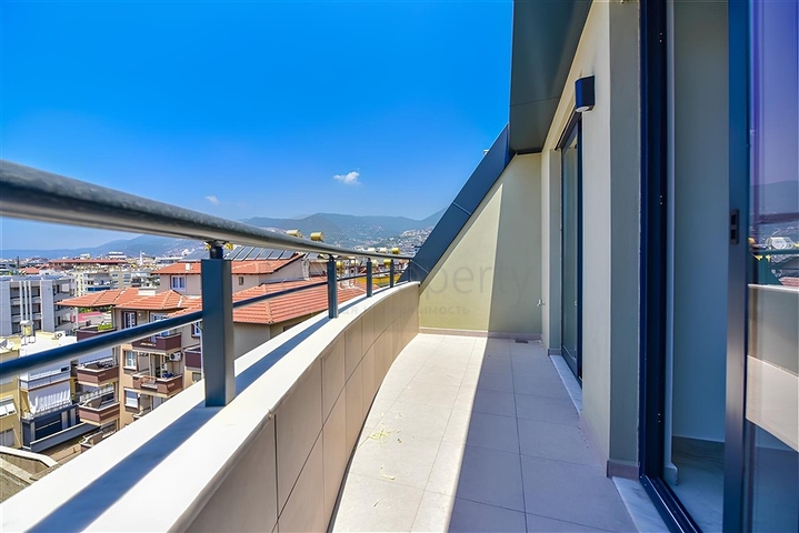 2+1 Apartment in Central Alanya | 150 m to Sea | Premium Complex