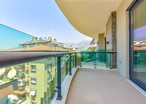 2+1 Apartment in Central Alanya | 150 m to Sea | Premium Complex