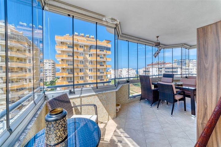 Spacious 2+1 Apartment in Mahmutlar