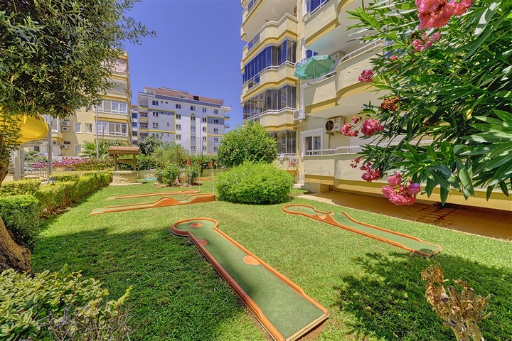 Spacious 2+1 Apartment in Mahmutlar