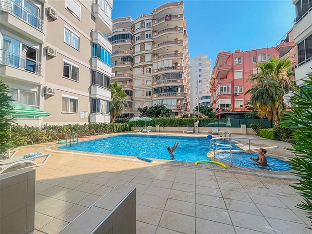 1+1 apartment in Mahmutlar, 250 m from the sea