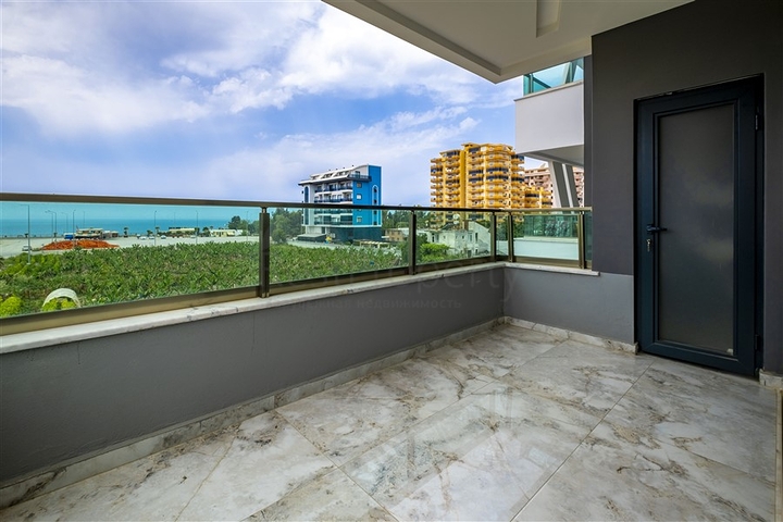 Furnished 2+1 apartment in a new complex in Kargicak district