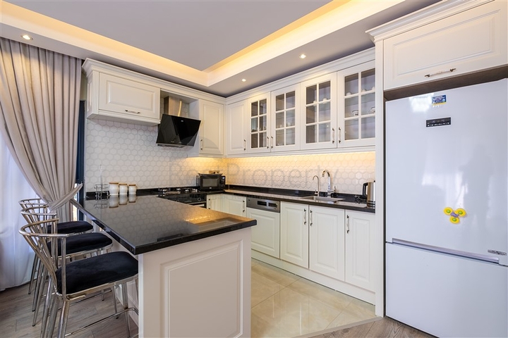 2+1 apartment 50 m from the sea in Kargicak district