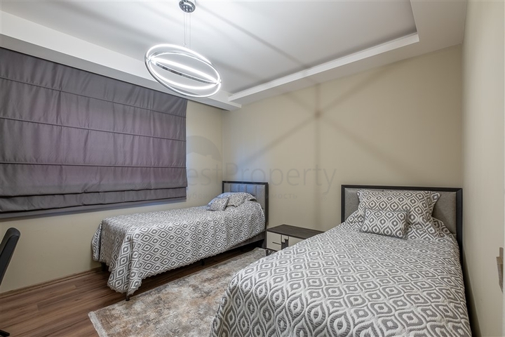 2+1 apartment 50 m from the sea in Kargicak district