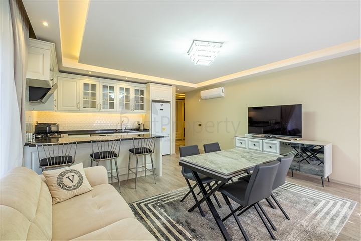 2+1 apartment 50 m from the sea in Kargicak district