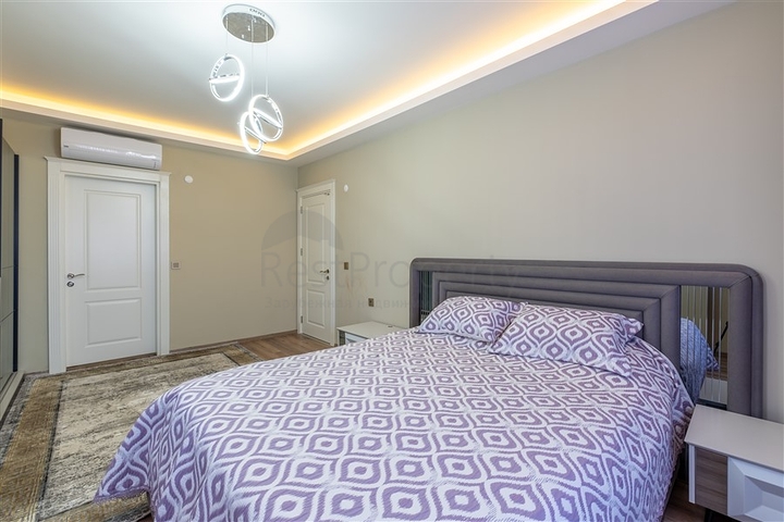 2+1 apartment 50 m from the sea in Kargicak district